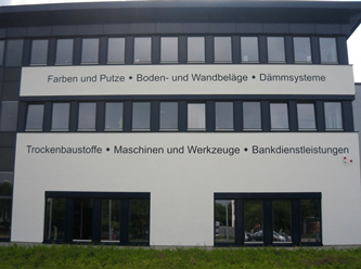 Fassadenbeschriftung